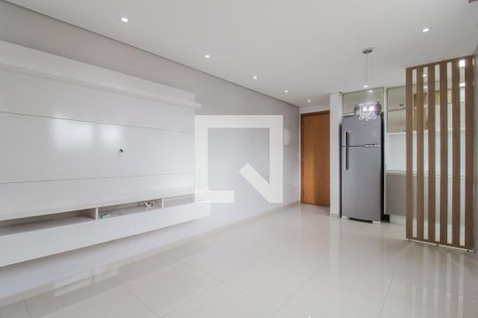 Apartamento para alugar com 3 quartos, 70m² em Vila Assis Brasil, Mauá