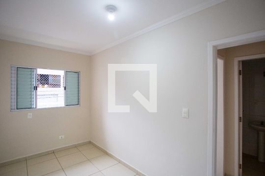 Quarto 2 de apartamento para alugar com 2 quartos, 50m² em Vila Nogueira, Diadema