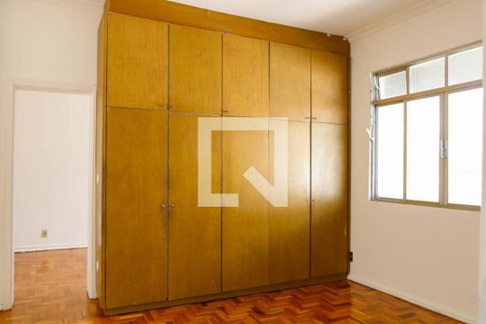 Quarto 1 - 2º Pavimento de casa de condomínio para alugar com 3 quartos, 150m² em Méier, Rio de Janeiro
