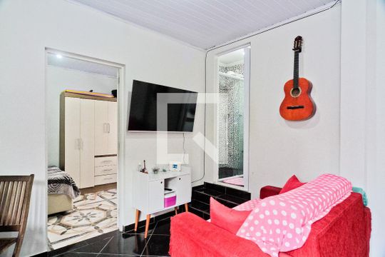 Kitnet de casa para alugar com 1 quarto, 45m² em Vila Amalia (zona Norte), São Paulo