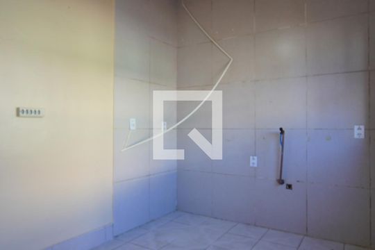 Sala e cozinha  de casa para alugar com 2 quartos, 35m² em Morro Santana, Porto Alegre