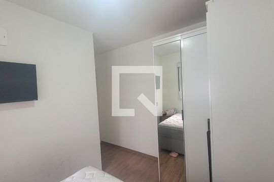 Quarto 1 de apartamento para alugar com 2 quartos, 45m² em Cidade São Mateus, São Paulo