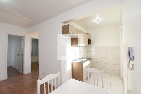 Sala de apartamento para alugar com 2 quartos, 48m² em Rio Pequeno, São José dos Pinhais