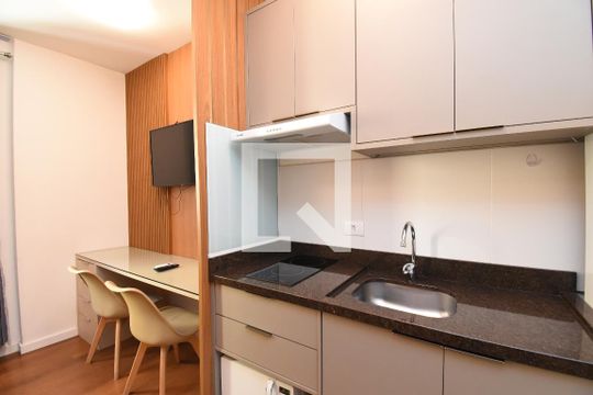 Studio de kitnet/studio para alugar com 1 quarto, 20m² em Centro Batel, Curitiba