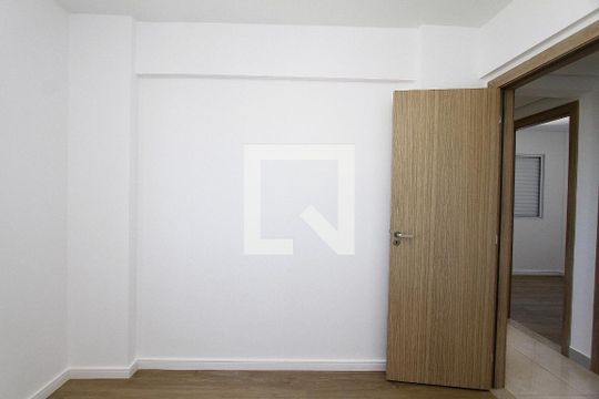 Quarto 1 de apartamento para alugar com 3 quartos, 71m² em Padre Eustáquio, Belo Horizonte