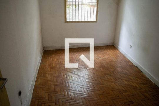 Casa à venda com 4 quartos, 100m² em Cidade Mãe do Céu, São Paulo