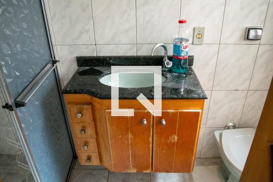 Casa à venda com 4 quartos, 100m² em Cidade Mãe do Céu, São Paulo