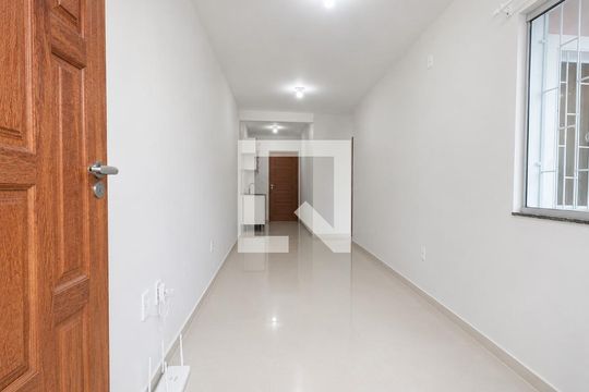 Corredor de casa para alugar com 2 quartos, 52m² em Alto Aririu, Palhoça