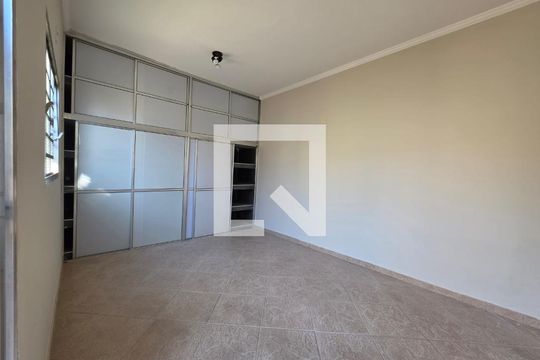 Quarto de casa à venda com 3 quartos, 128m² em Jardim Aurélia, Campinas