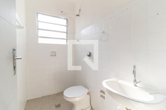 Banheiro de casa para alugar com 1 quarto, 45m² em São João Climaco, São Paulo
