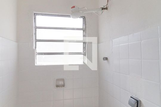 Banheiro de casa para alugar com 1 quarto, 45m² em São João Climaco, São Paulo