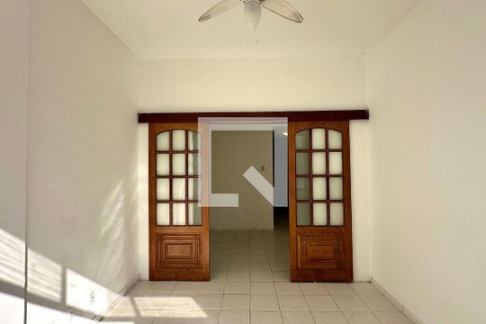 Studio de apartamento para alugar com 1 quarto, 32m² em Copacabana, Rio de Janeiro