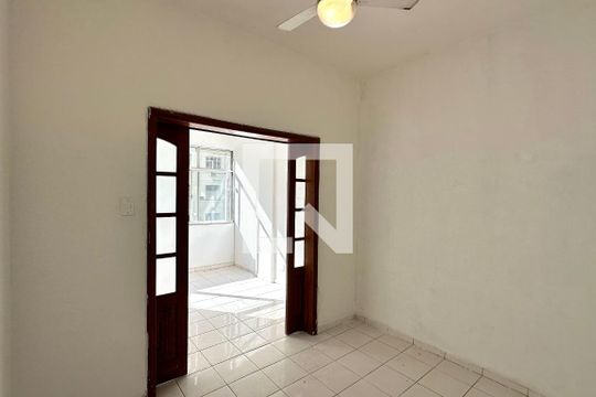 Studio de apartamento para alugar com 1 quarto, 32m² em Copacabana, Rio de Janeiro