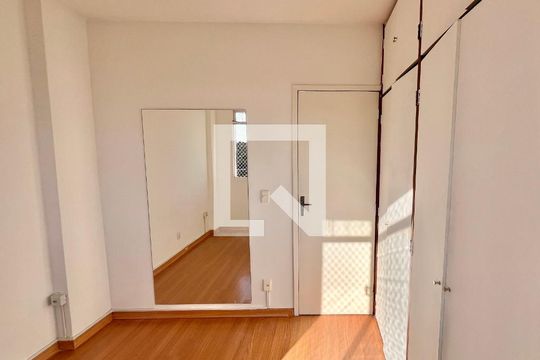 Quarto de apartamento à venda com 2 quartos, 74m² em Santa Ines, Belo Horizonte