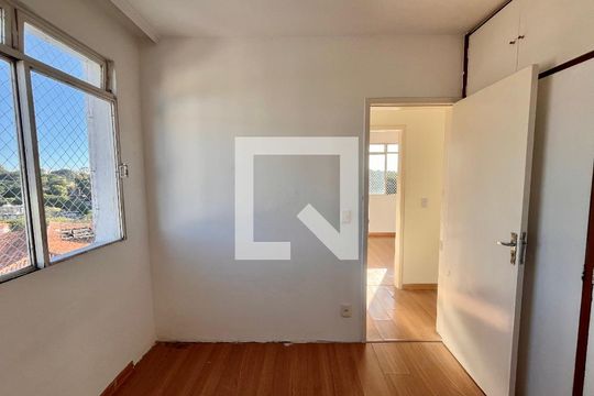 Quarto de apartamento à venda com 2 quartos, 74m² em Santa Ines, Belo Horizonte