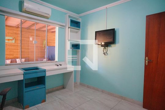 Quarto 1 de casa de condomínio para alugar com 5 quartos, 360m² em Itapeba, Maricá