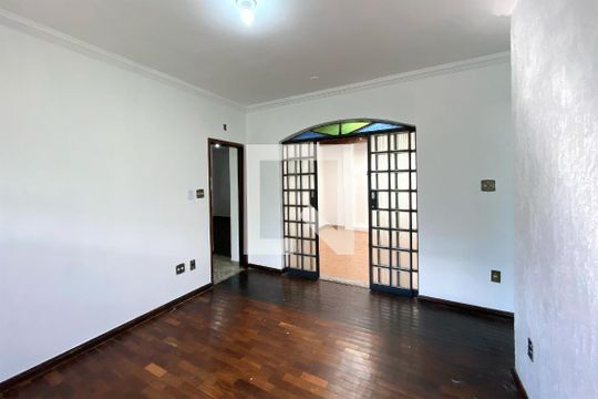 Sala de Jantar de casa para alugar com 3 quartos, 213m² em Alto Barroca, Belo Horizonte