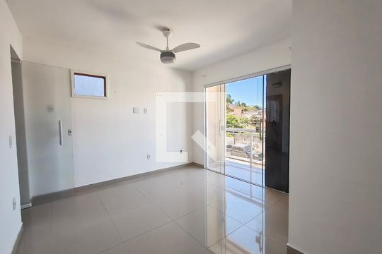 Casa de Condomínio para alugar com 2 quartos, 150m² em Vargem Grande, Rio de Janeiro