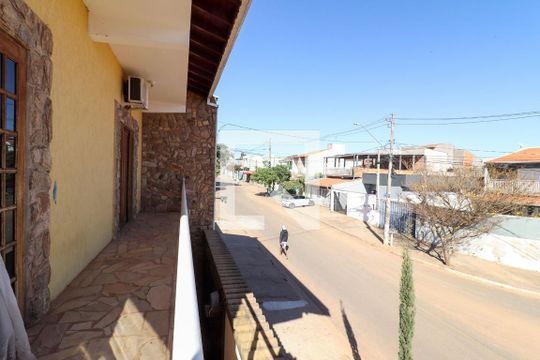 Casa à venda com 3 quartos, 311m² em Nova Aparecida, Campinas