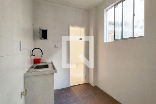 Cozinha de apartamento para alugar com 1 quarto, 40m² em Tijuca, Rio de Janeiro