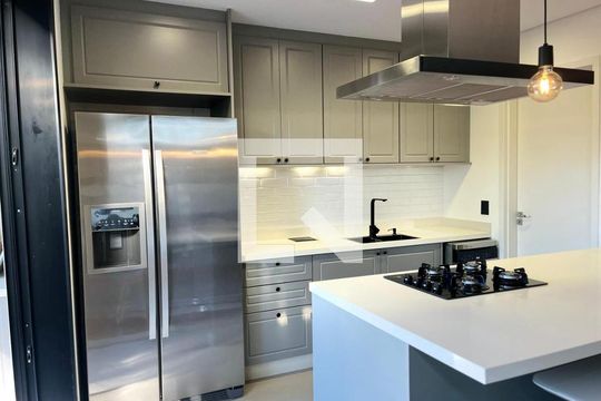 Cozinha de casa de condomínio para alugar com 3 quartos, 155m² em Alphaville, Santana de Parnaíba