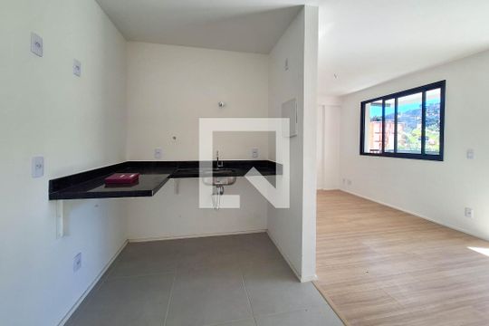 Studio de kitnet/studio para alugar com 1 quarto, 38m² em Ingá, Niterói