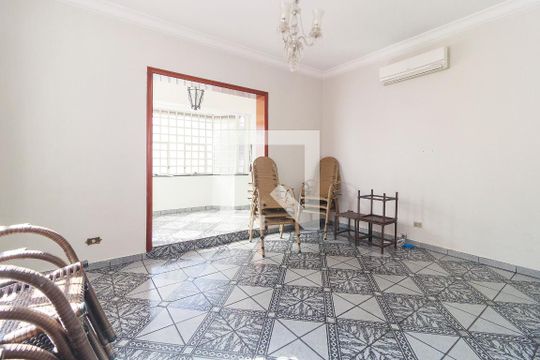 Sala de casa para alugar com 3 quartos, 250m² em Itaim Bibi, São Paulo
