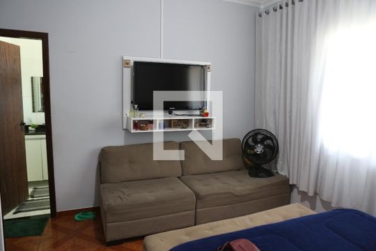 Quarto 1 de casa à venda com 3 quartos, 210m² em Bonsucesso, Belo Horizonte