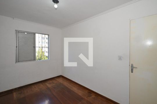 Quarto 1 de apartamento para alugar com 2 quartos, 52m² em Jardim Umarizal, São Paulo