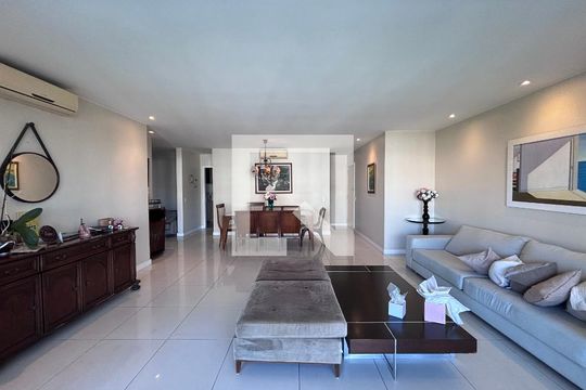 Sala de apartamento para alugar com 4 quartos, 206m² em Barra da Tijuca, Rio de Janeiro