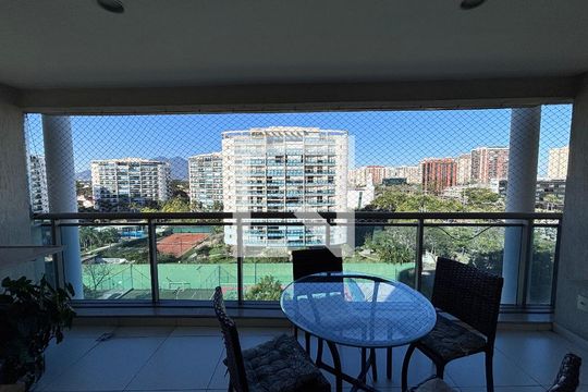 Varanda de apartamento para alugar com 4 quartos, 206m² em Barra da Tijuca, Rio de Janeiro