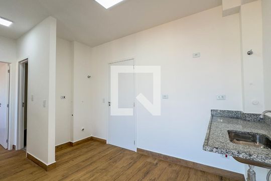 Sala, Cozinha e Área d de apartamento para alugar com 2 quartos, 42m² em Vila das Belezas, São Paulo
