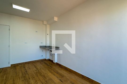 Sala, Cozinha e Área d de apartamento para alugar com 2 quartos, 42m² em Vila das Belezas, São Paulo