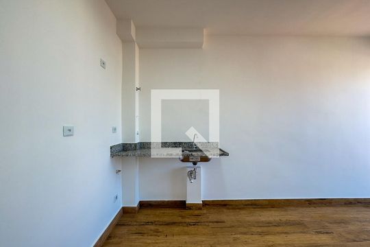 Sala, Cozinha e Área d de apartamento para alugar com 2 quartos, 42m² em Vila das Belezas, São Paulo