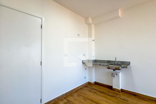 Sala, Cozinha e Área d de apartamento para alugar com 2 quartos, 42m² em Vila das Belezas, São Paulo