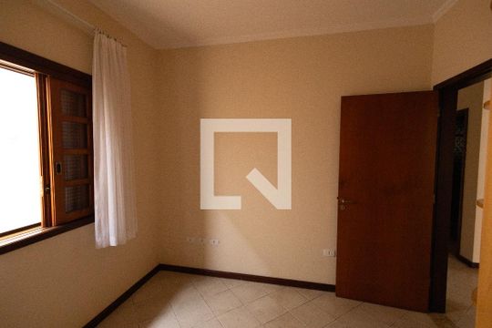 Quarto 2 de casa de condomínio para alugar com 4 quartos, 458m² em Residencial Sao Paulo, Jacareí