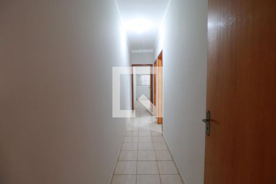 Corredor  de casa para alugar com 3 quartos, 125m² em Jardim Irajá, Ribeirão Preto