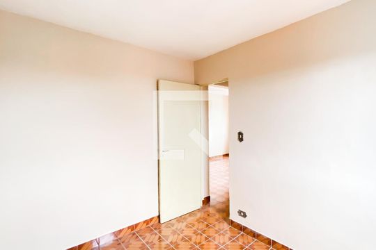 Quarto 1 de apartamento para alugar com 2 quartos, 65m² em Parque Boturussu, São Paulo