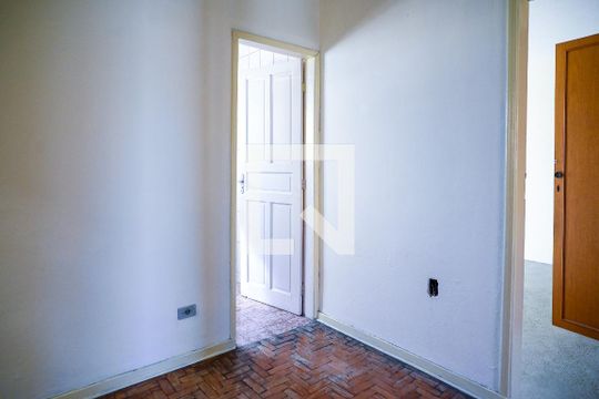 Sala 2 de casa para alugar com 3 quartos, 130m² em Vila Brasilina, São Paulo