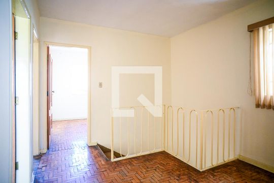 Sala 2 de casa para alugar com 3 quartos, 130m² em Vila Brasilina, São Paulo