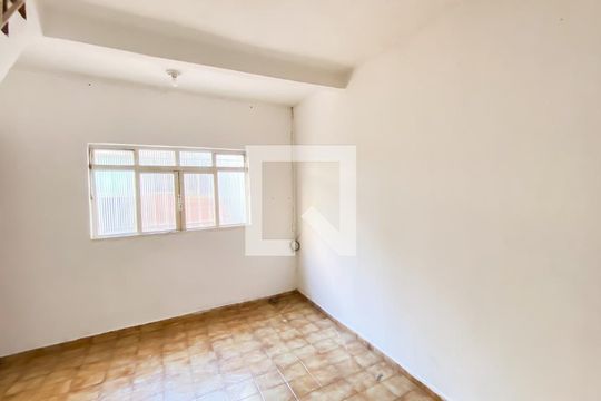 Casa para alugar com 2 quartos, 85m² em Vila Rio Branco, São Paulo