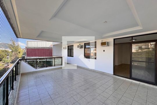 Varanda de apartamento para alugar com 3 quartos, 123m² em Recreio dos Bandeirantes, Rio de Janeiro
