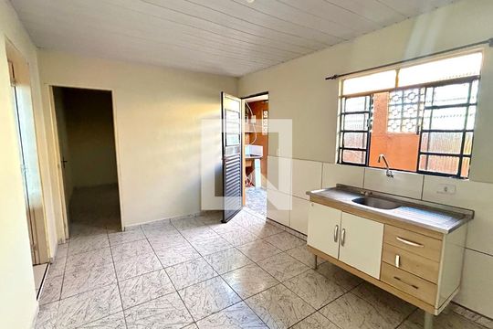 Cozinha de casa para alugar com 1 quarto, 45m² em Jardim Ipanema, Guarulhos