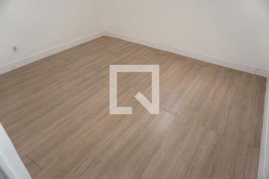 Quarto 1 de apartamento para alugar com 2 quartos, 55m² em Conjunto Habitacional Parque Valo Velho Ii, Embu das Artes