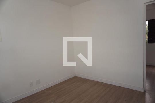 Sala de apartamento para alugar com 2 quartos, 55m² em Conjunto Habitacional Parque Valo Velho Ii, Embu das Artes
