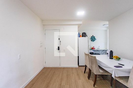 Sala  de apartamento à venda com 3 quartos, 54m² em Canhema, Diadema