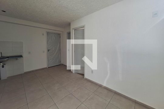 Sala de apartamento para alugar com 2 quartos, 36m² em Várzea das Mocas, Niterói