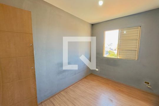 Quarto 1 de apartamento para alugar com 2 quartos, 58m² em Jardim Maria Dirce, Guarulhos