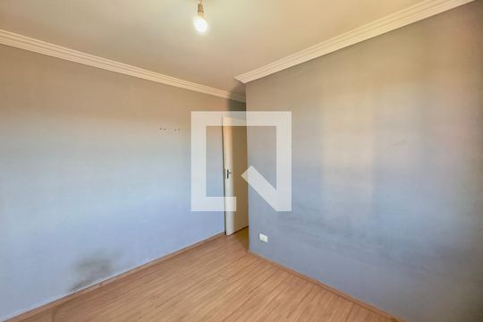 Quarto 2 de apartamento para alugar com 2 quartos, 58m² em Jardim Maria Dirce, Guarulhos