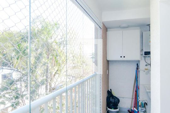 Varanda da Sala de apartamento à venda com 2 quartos, 43m² em Vila Itapegica, Guarulhos